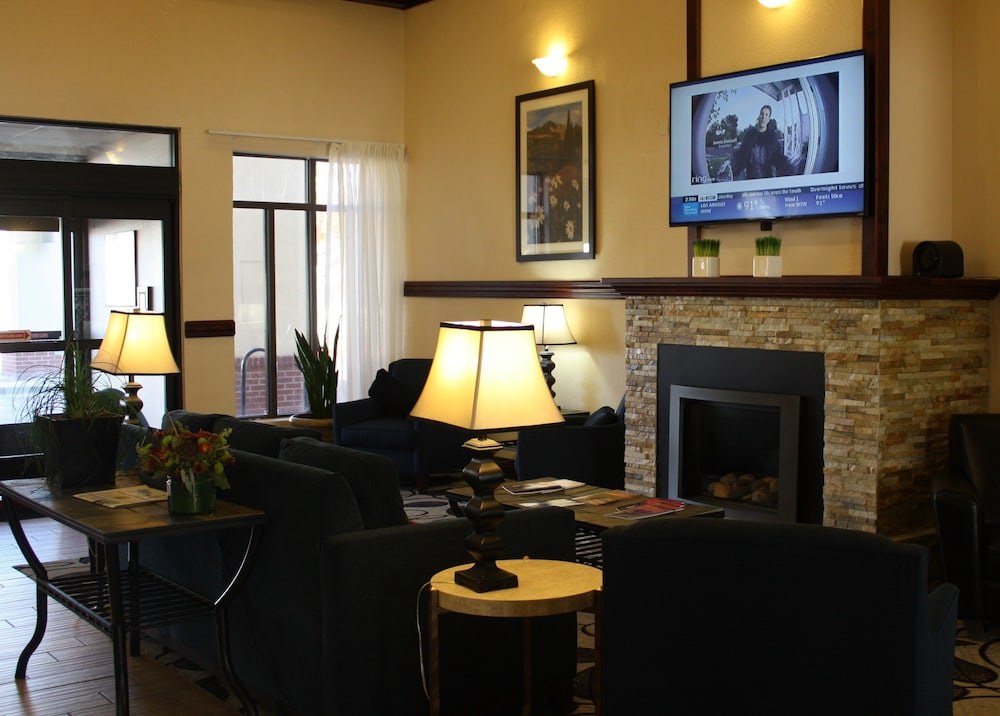 Ramada by Wyndham Denver International Airport photo 1