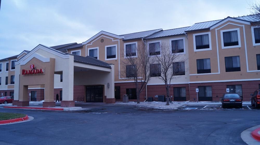 Ramada by Wyndham Denver International Airport photo 2