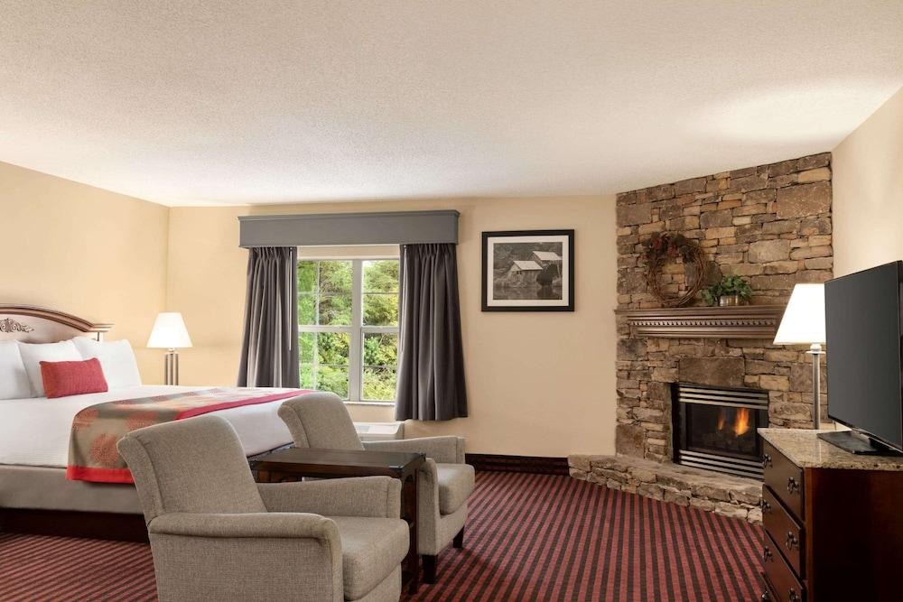 Ramada by Wyndham Pigeon Forge North photo 4