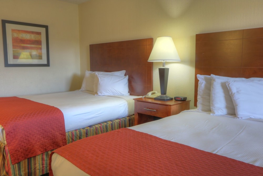Days Inn By Wyndham Pigeon Forge South photo 3