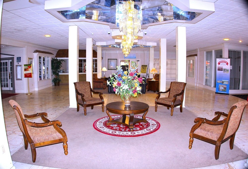 Eisenhower Hotel photo 1