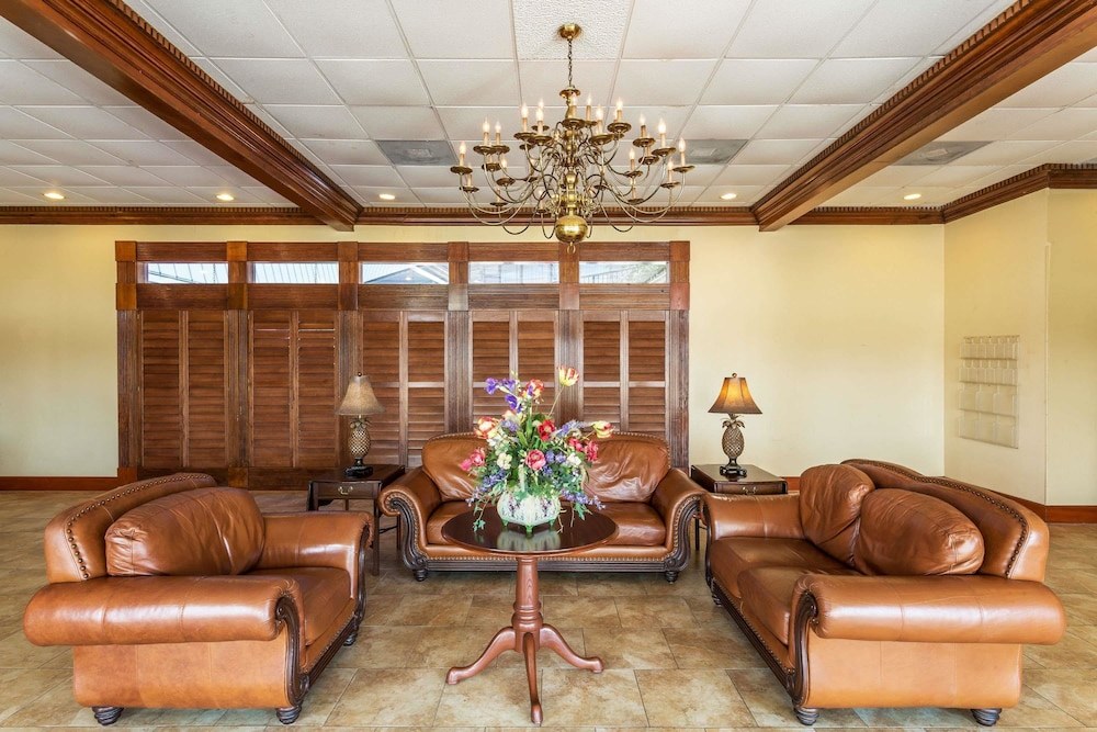Ramada by Wyndham Houma photo 1