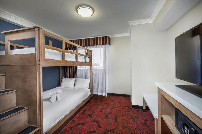 Desert Palms Hotel photo 1
