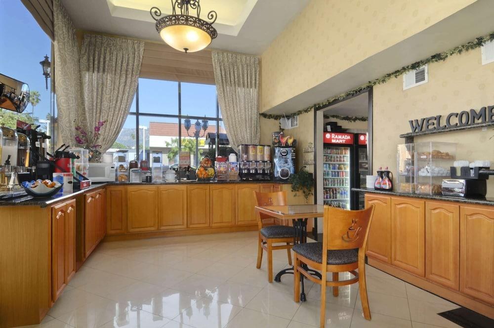 Ramada by Wyndham Pasadena photo 4