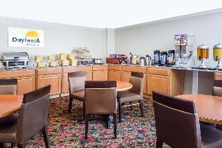 Days Inn by Wyndham Williamsburg Historic Area photo 1