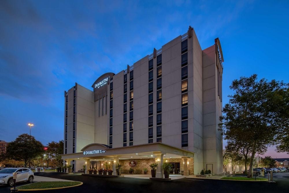 DoubleTree by Hilton Philadelphia Airport photo 3