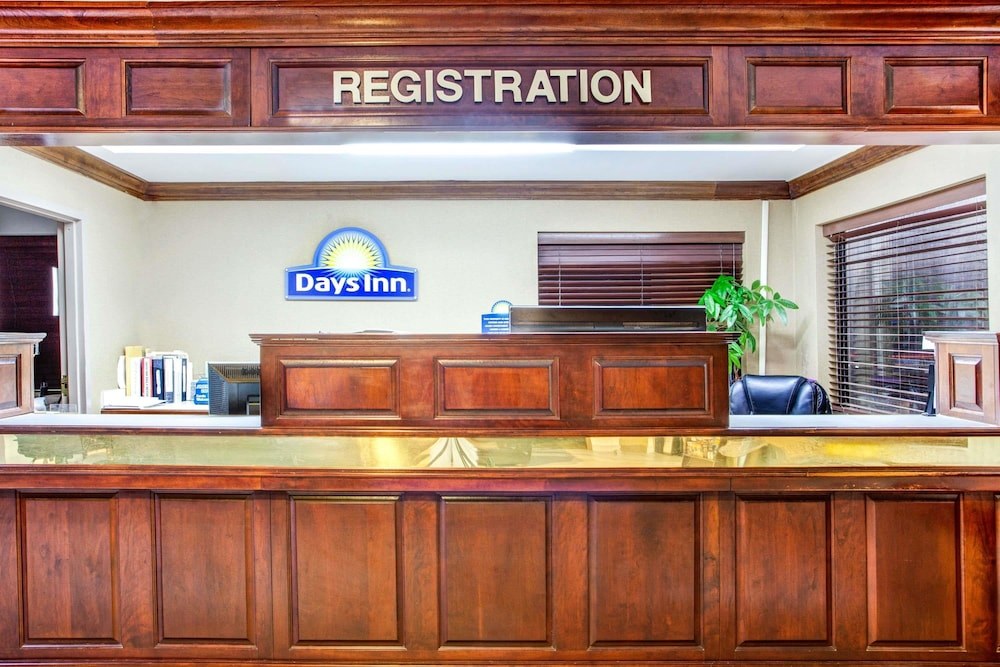 Days Inn by Wyndham Kennesaw photo 1