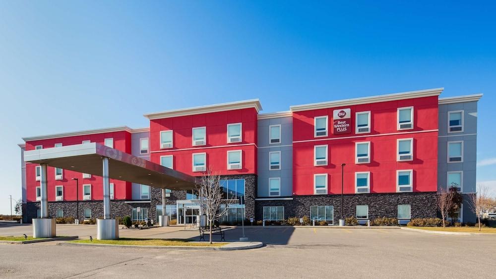Best Western Plus Airport Inn & Suites