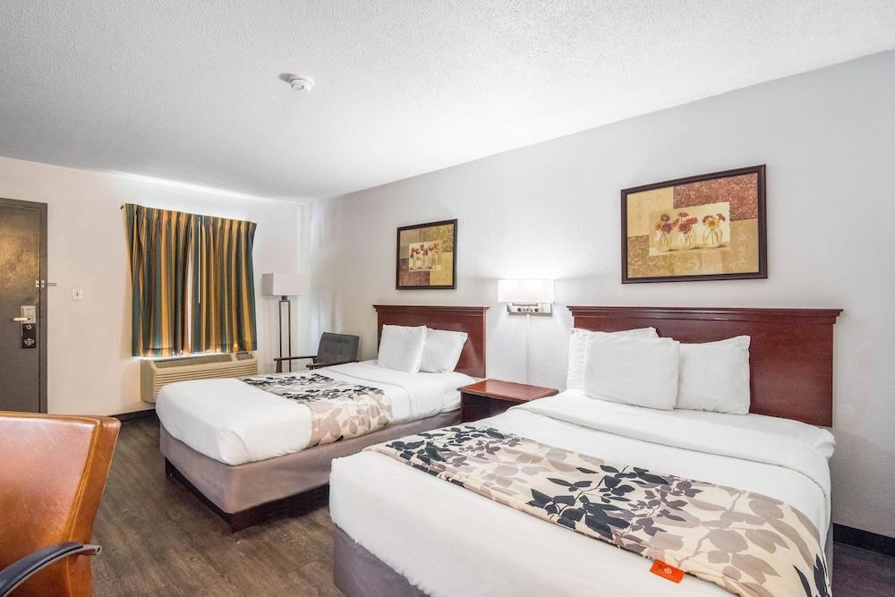 Days Inn by Wyndham Raleigh Glenwood-Crabtree photo 2