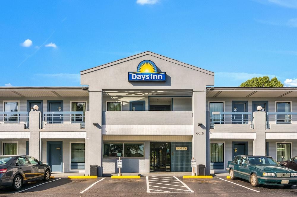 Days Inn by Wyndham Raleigh Glenwood-Crabtree photo 4
