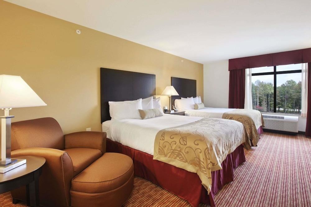 Wingate By Wyndham State Arena Raleigh/Cary photo 3
