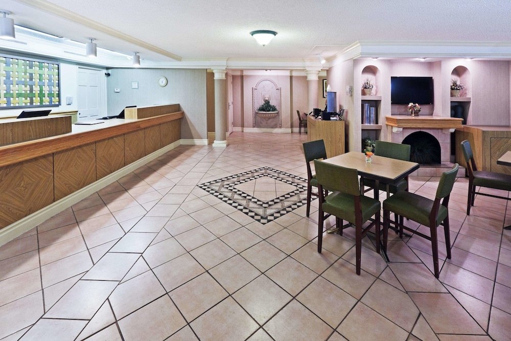 La Quinta Inn San Antonio Market Square photo 1