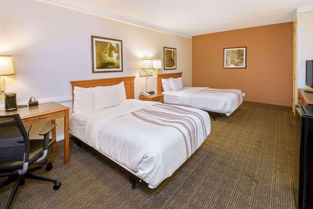 La Quinta Inn San Antonio Market Square photo 2