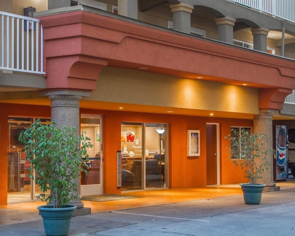 Quality Inn Sacramento Convention Center photo 4