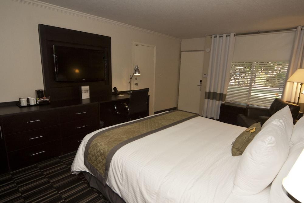 Wyndham Garden San Jose Airport photo 3