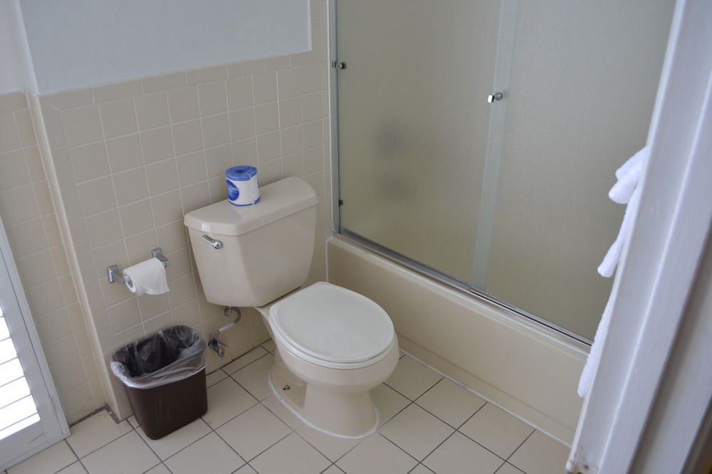 Alpha Inn & Suites photo 1