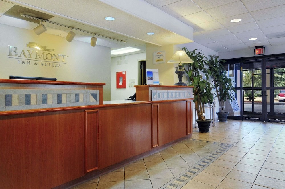 Baymont by Wyndham Tallahassee photo 1