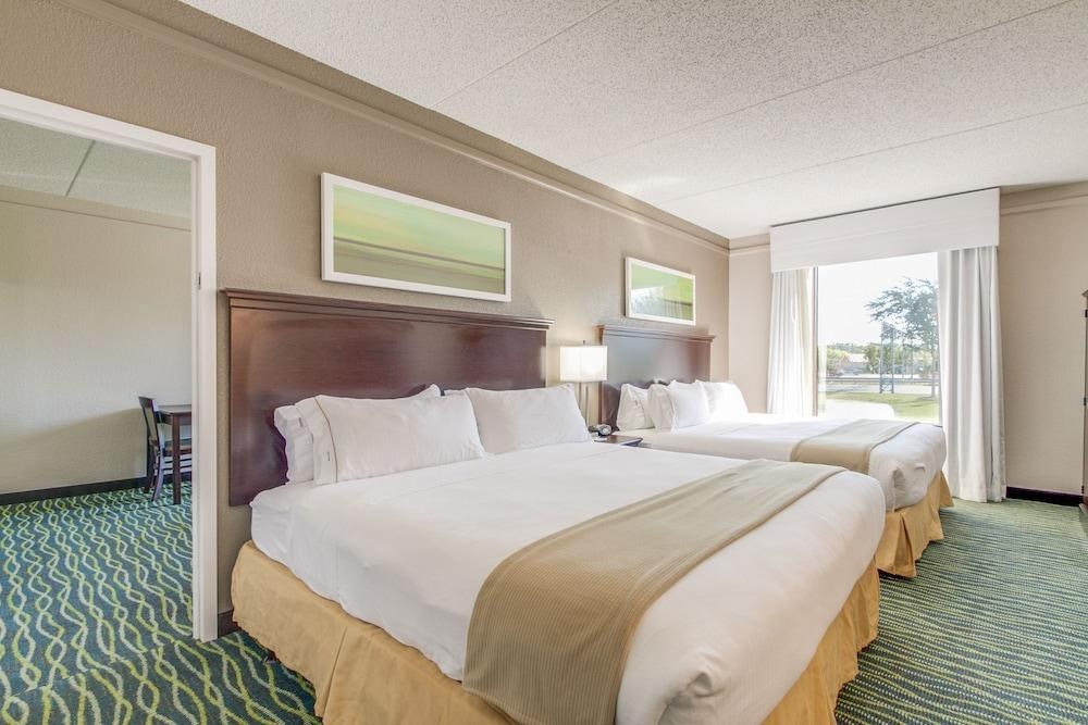 Holiday Inn Express Richmond E Midlothian Turnpike photo 3