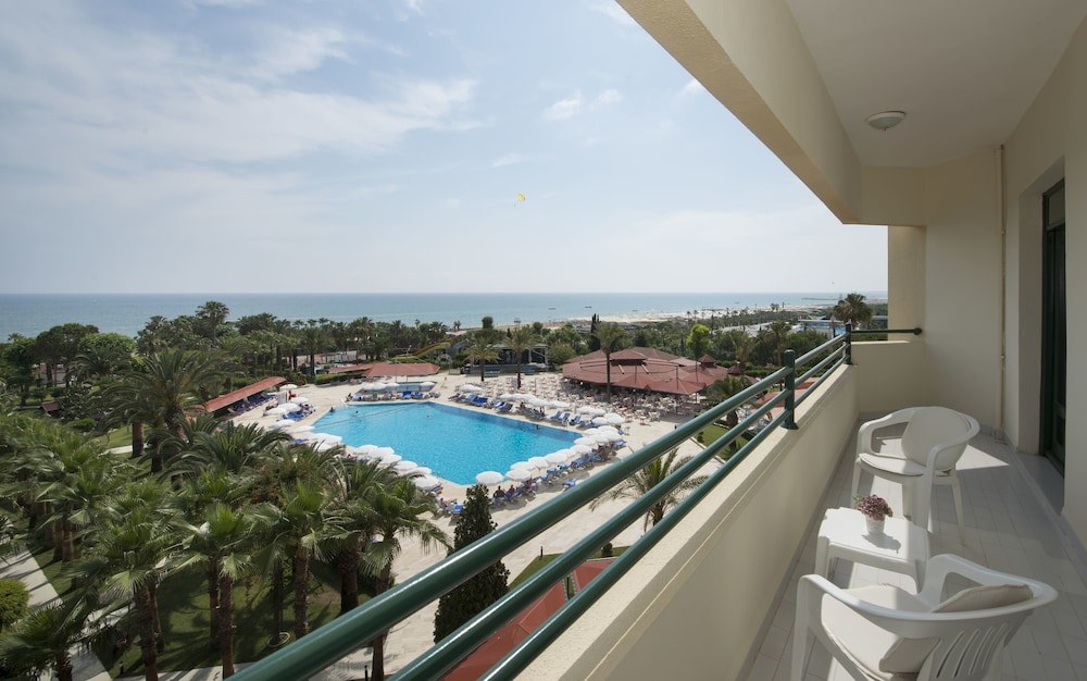MIRAMARE BEACH HOTEL