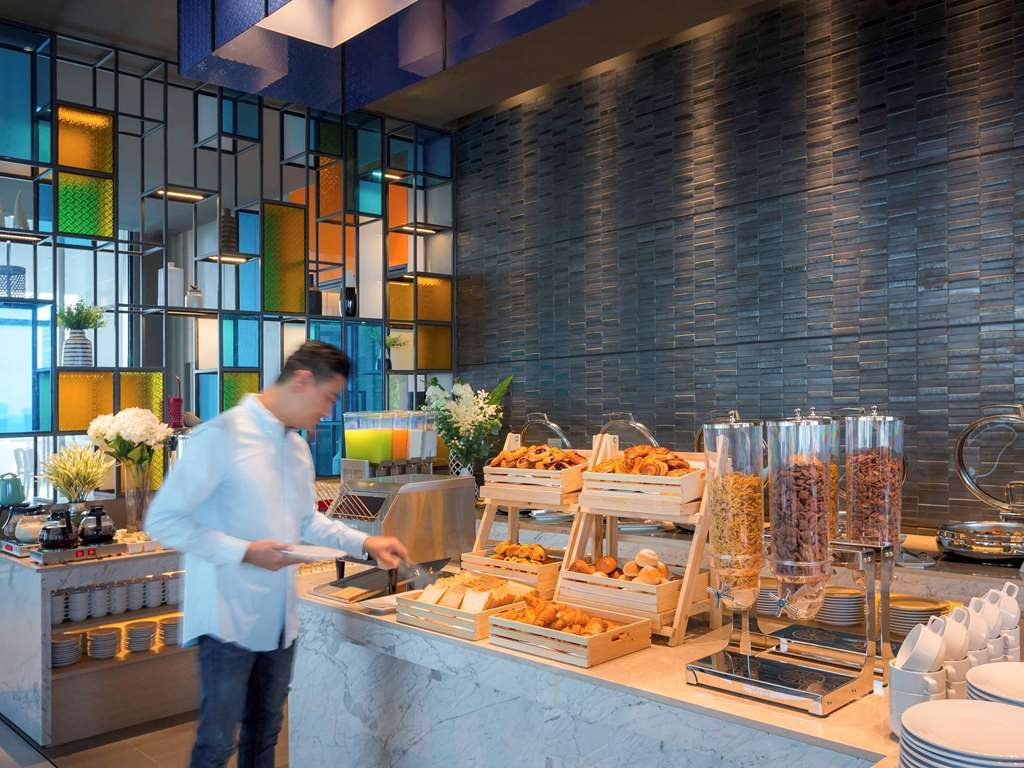 Ibis Styles Bangkok Sukhumvit Phra Khanong photo 2