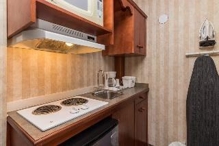 Canadas Best Value Inn Chinook Station