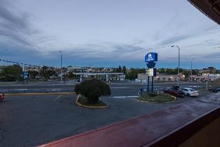 Canadas Best Value Inn Chinook Station photo 1