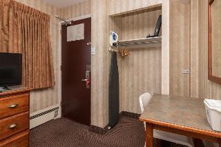Canadas Best Value Inn Chinook Station photo 2