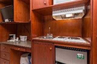 Canadas Best Value Inn Chinook Station photo 3