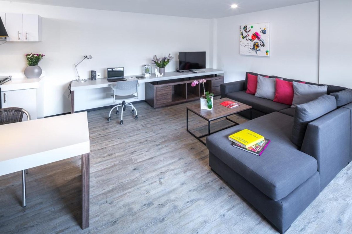 FLOWSUITES WTC photo 1