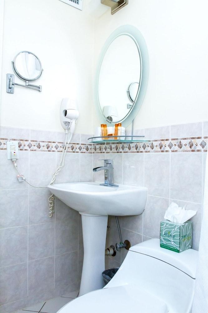 Suites of Dorchester photo 2