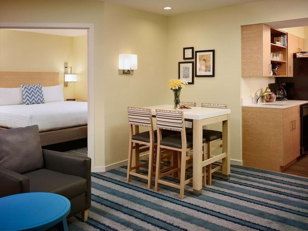 Sonesta ES Suites Malvern Valley Forge photo 2