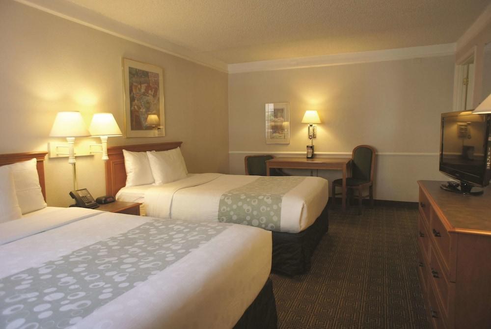 Baymont by Wyndham Austin University Area photo 1