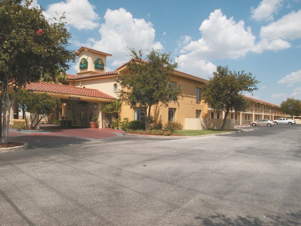 La Quinta Inn San Antonio I-35 at Rittiman Road