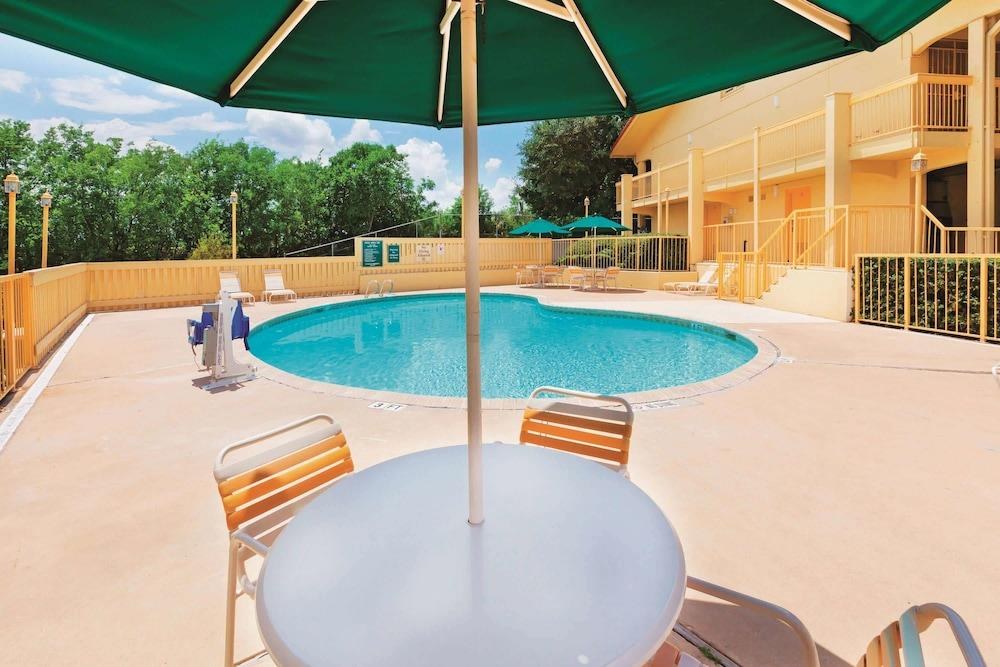 La Quinta Inn San Antonio Lackland photo 4