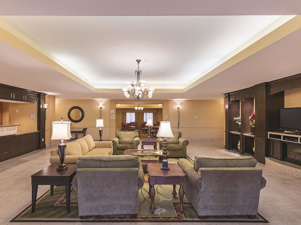 La Quinta Inn and Suites Houston Normandy photo 1