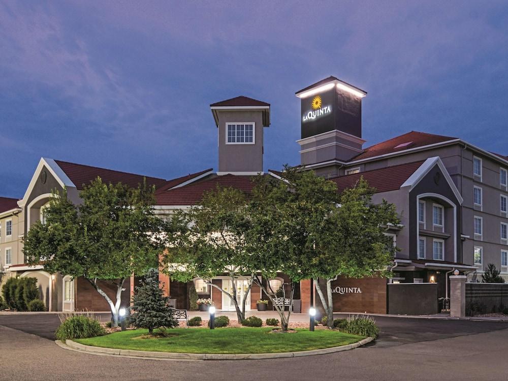 La Quinta Inn & Suites by Wyndham Denver Airport DIA