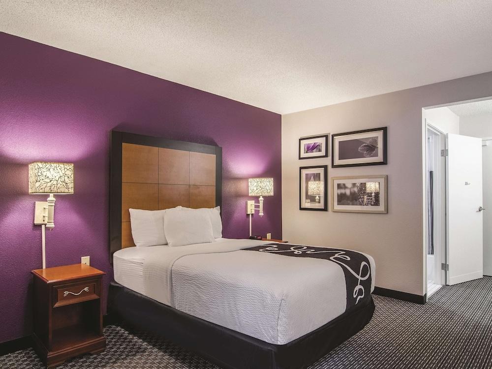 La Quinta Inn Miami Airport East photo 2