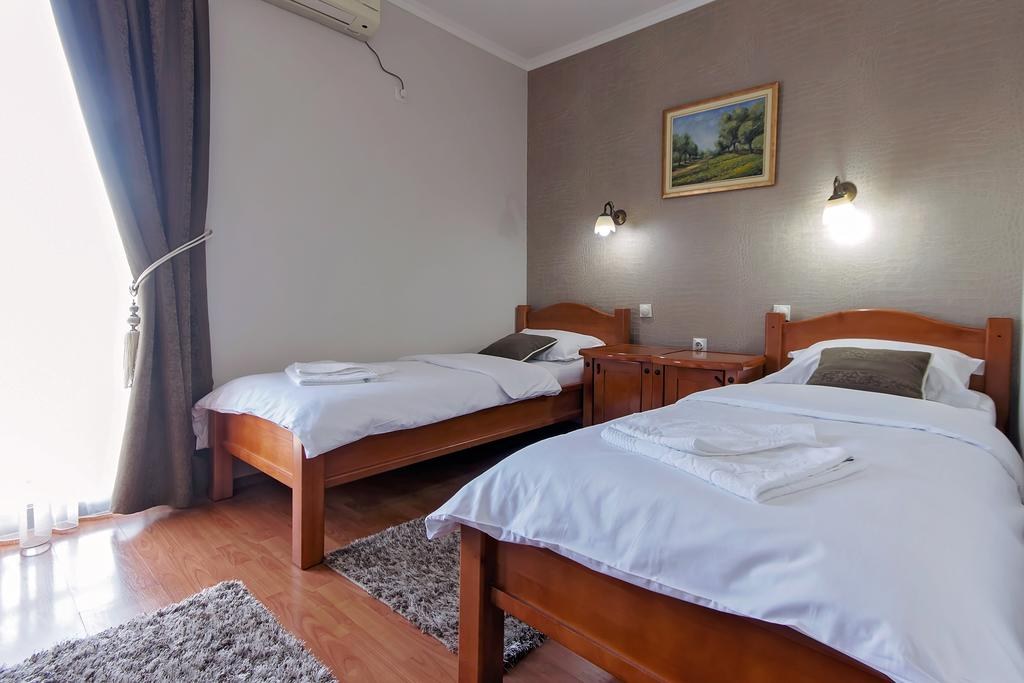 HOLIDAY HOTEL PODGORICA photo 4