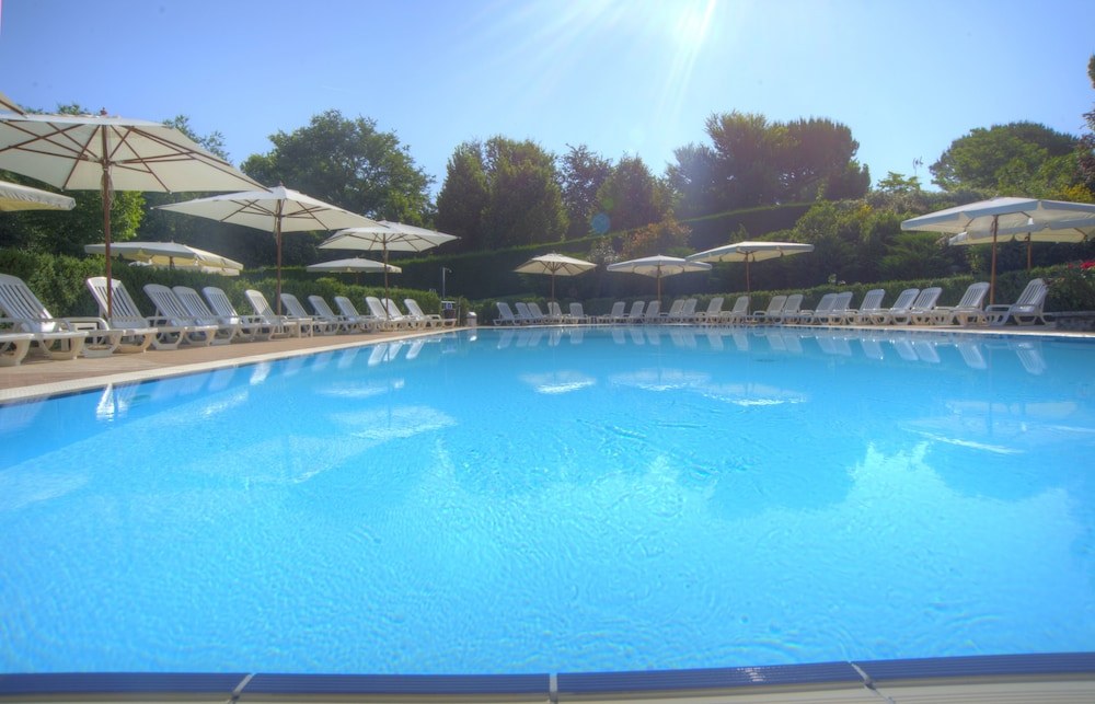 VILLAGE FLAMINIO