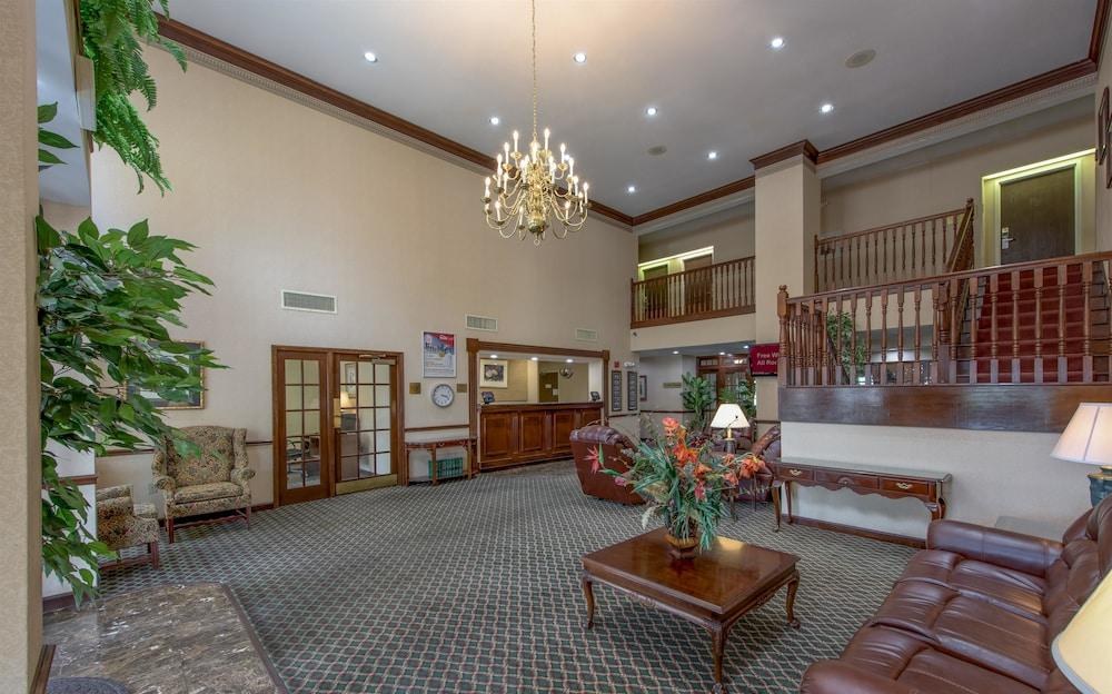 Red Roof Inn & Suites Albany, GA photo 3