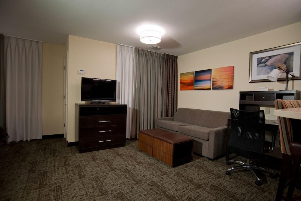 STAYBRIDGE SUITES HOUSTON NW/WILLOWBROOK photo 4