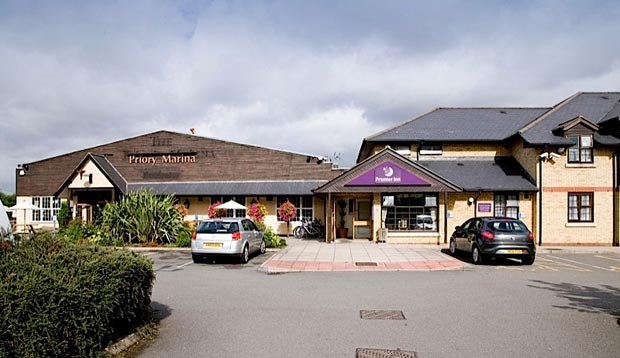 Premier Inn Premier Inn Bedford - Priory Marina