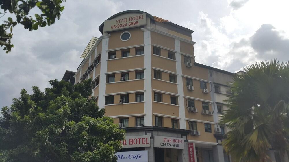FIRST AND NEW STAR HOTEL