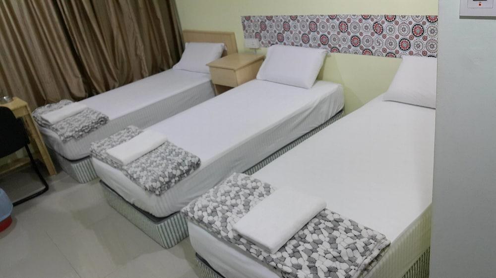 FIRST AND NEW STAR HOTEL photo 2