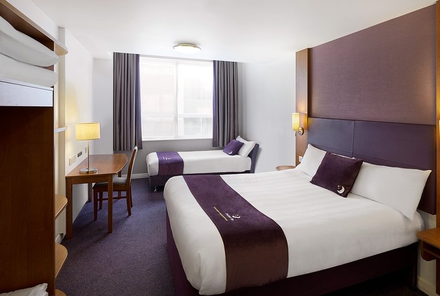 PREMIER INN LONDON KENSINGTON (EARL'S COURT) photo 1