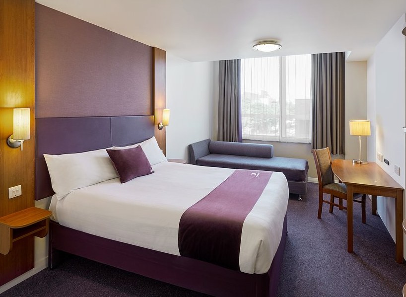 PREMIER INN LONDON KENSINGTON (EARL'S COURT) photo 3