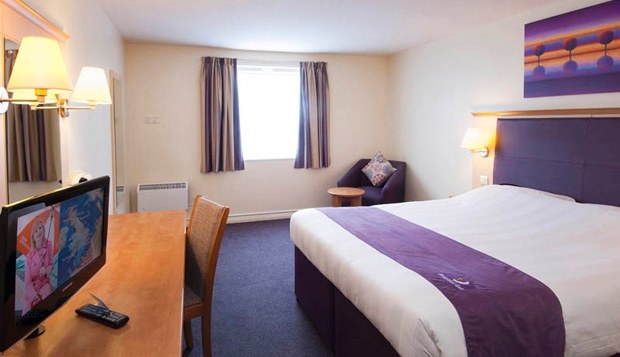 Premier Inn Premier Inn Manchester West Didsbury photo 1