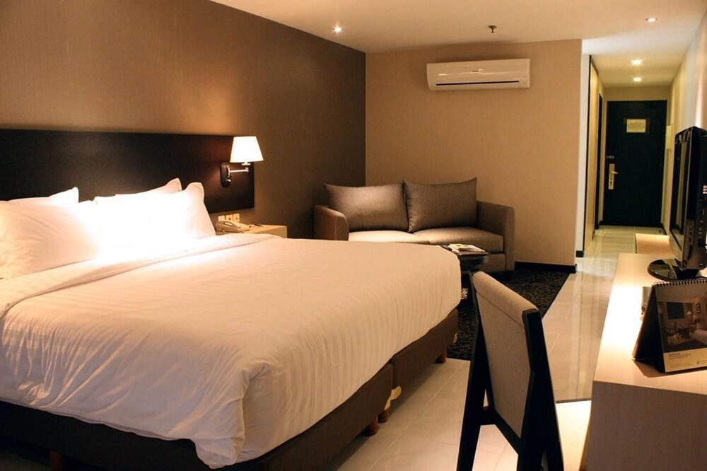 Kristal Hotel Jakarta photo 1