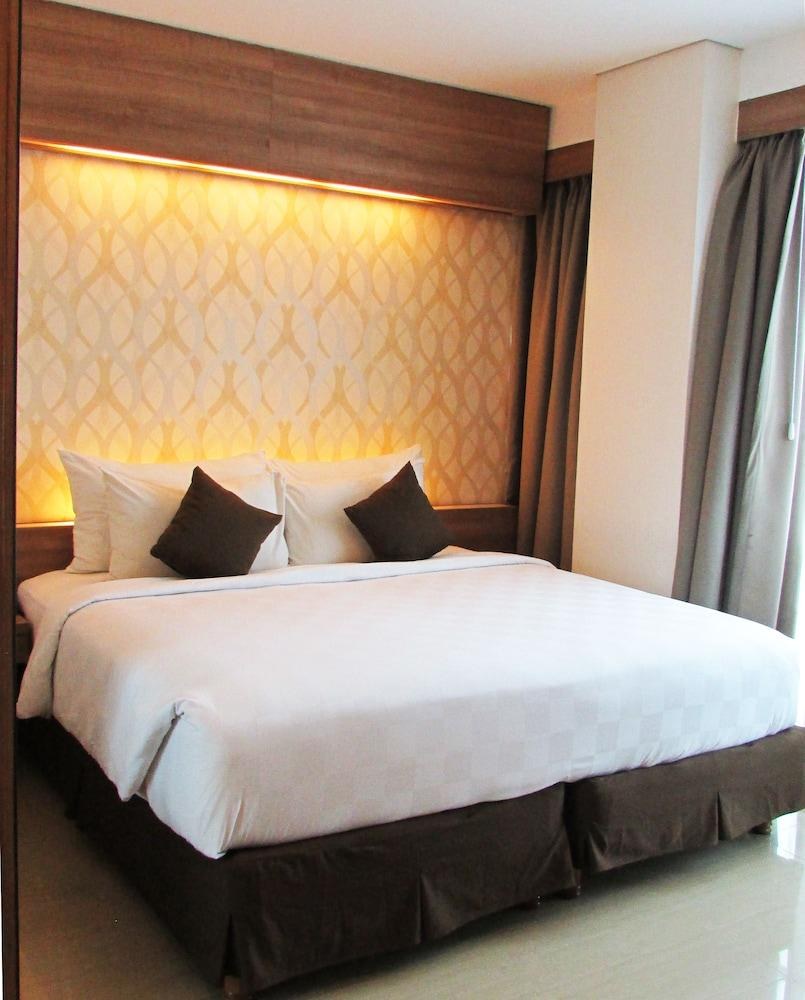 d'primahotel Mega Kuningan photo 1