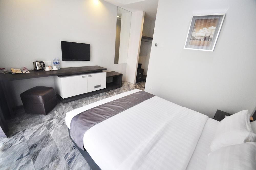 Dreamtel Jakarta Hotel photo 1